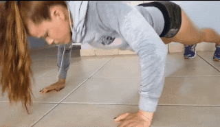 俯卧撑做多少天有效果_每天30-40个俯卧撑效果_坚持俯卧撑3年身体素质提升