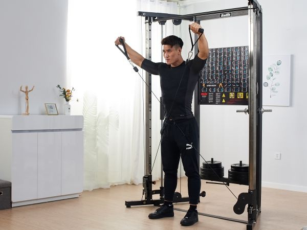 武汉百利恒多功能综合训练器_101多功能综合训练器研发历程_多功能综合训练器