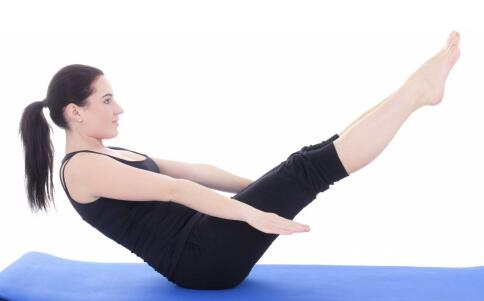 卷腹机使用方法_练腹肌最有效器械_健身房练腹肌器械