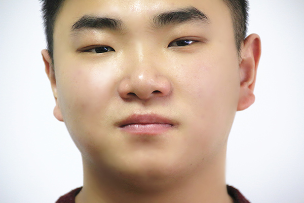 pg娱乐电子游戏 每天练习俯卧撑，会收获什么？看看男子坚持半年的结果