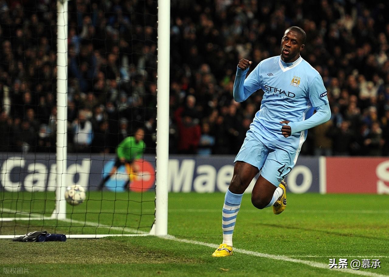 足球运动员大腿有多粗_足球肌肉派球员_最强力量球员