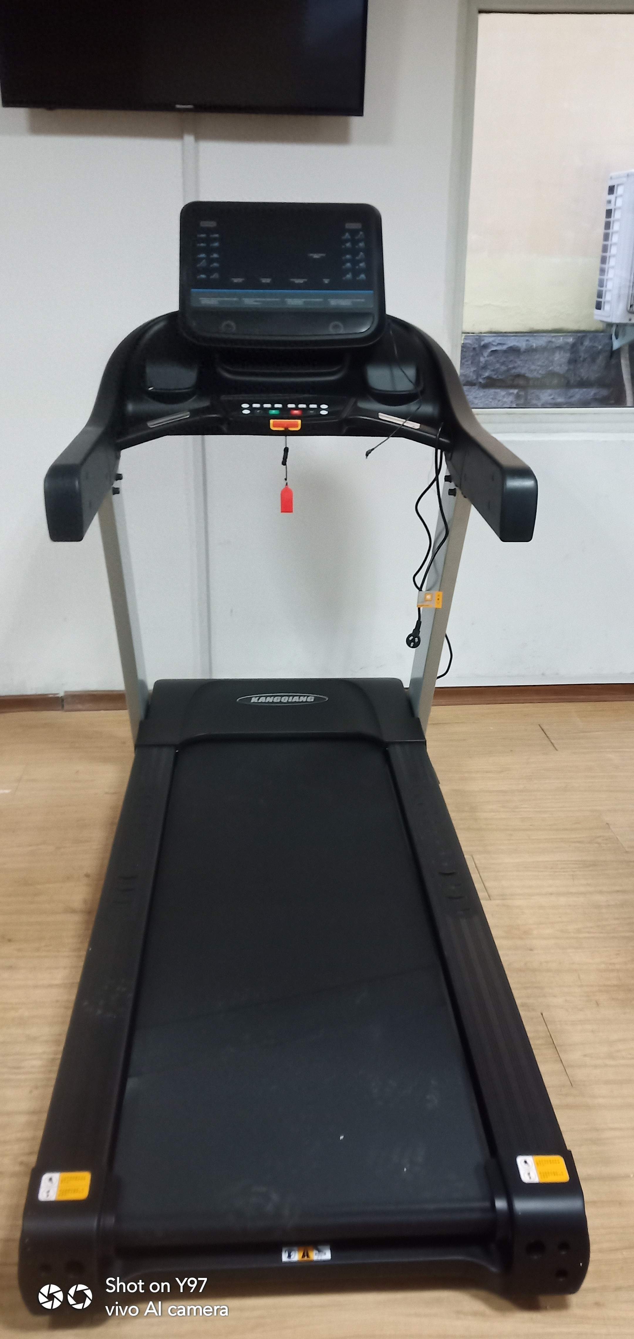 康强综合训练器_跑步机划船器椭圆机选择_居家健身器材推荐