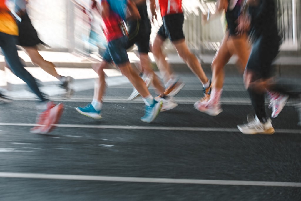 自行车运动员训练方法_预防跑步伤病_跑者常见错误