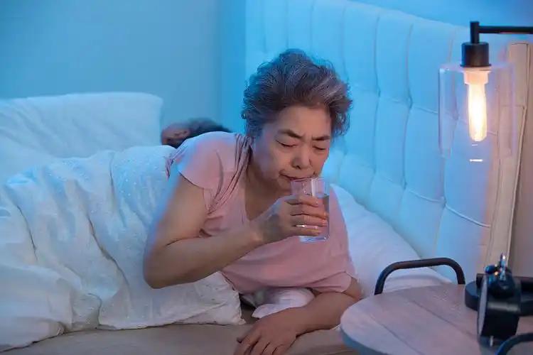 血糖控制饮水建议_运动前能喝水吗_糖尿病饮水方式