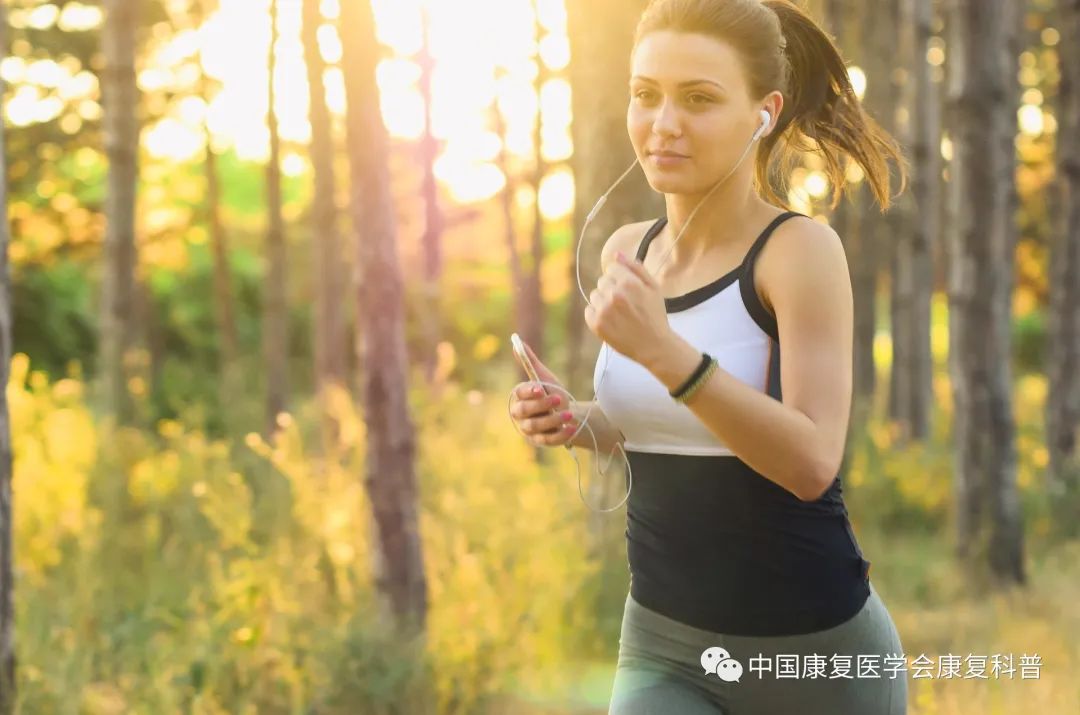 运动前热身_预防运动损伤_体育运动中预防运动损伤意义