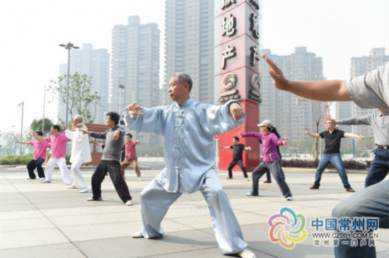 春季健身注意事项_健身需要带手套吗_春季健身运动原则