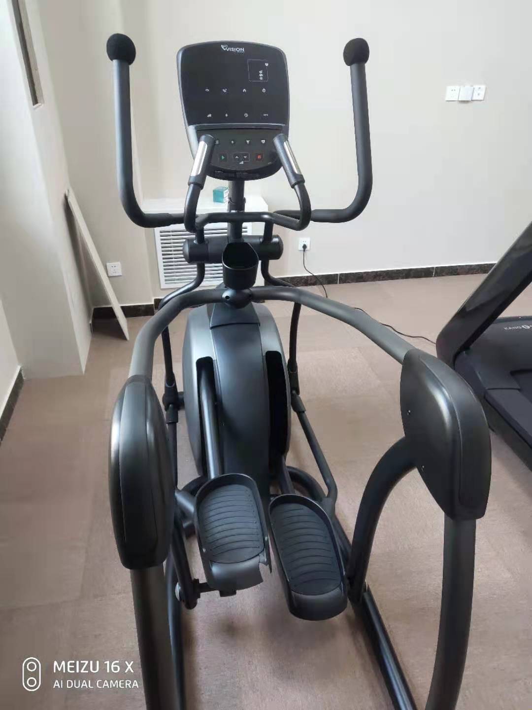 椭圆机燃烧卡路里_康强综合训练器怎么样_跑步机燃烧卡路里