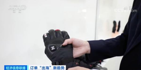 山东嘉祥手套出口_中国手套之乡_专业健身手套