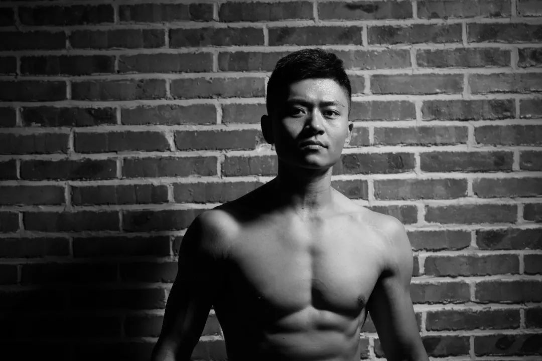 张展鹏懒人瘦身法_明星健身教练张展鹏_懒人健身器材有用吗