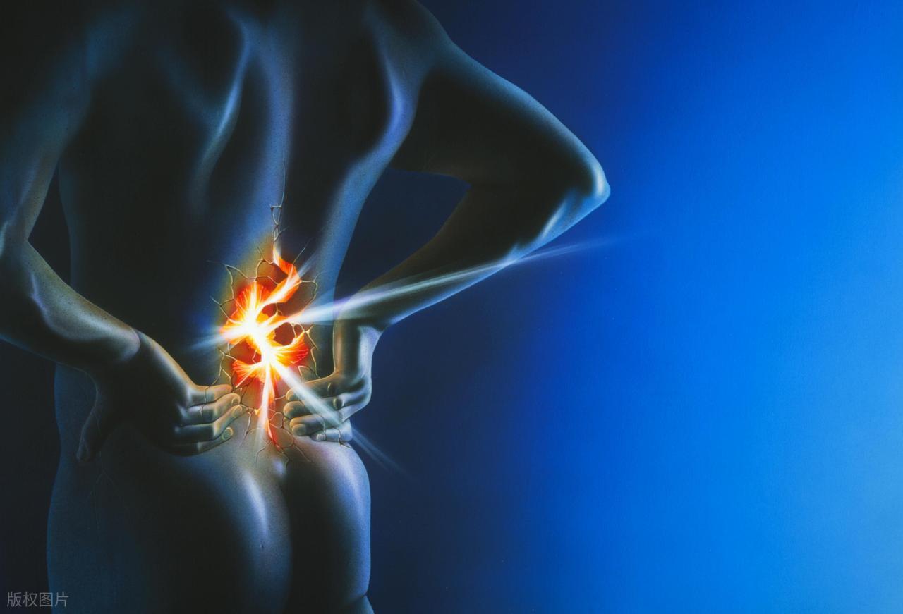 腰椎间盘突出坏习惯_久坐不动腰伤_腰椎间盘突出不能弯腰