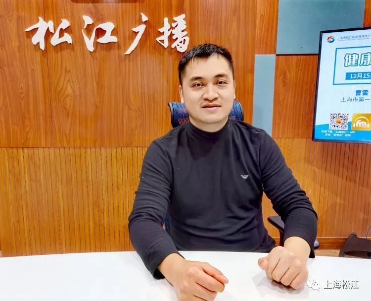 膝关节疼痛原因_膝关节损伤运动_膝盖疼可不可以做深蹲