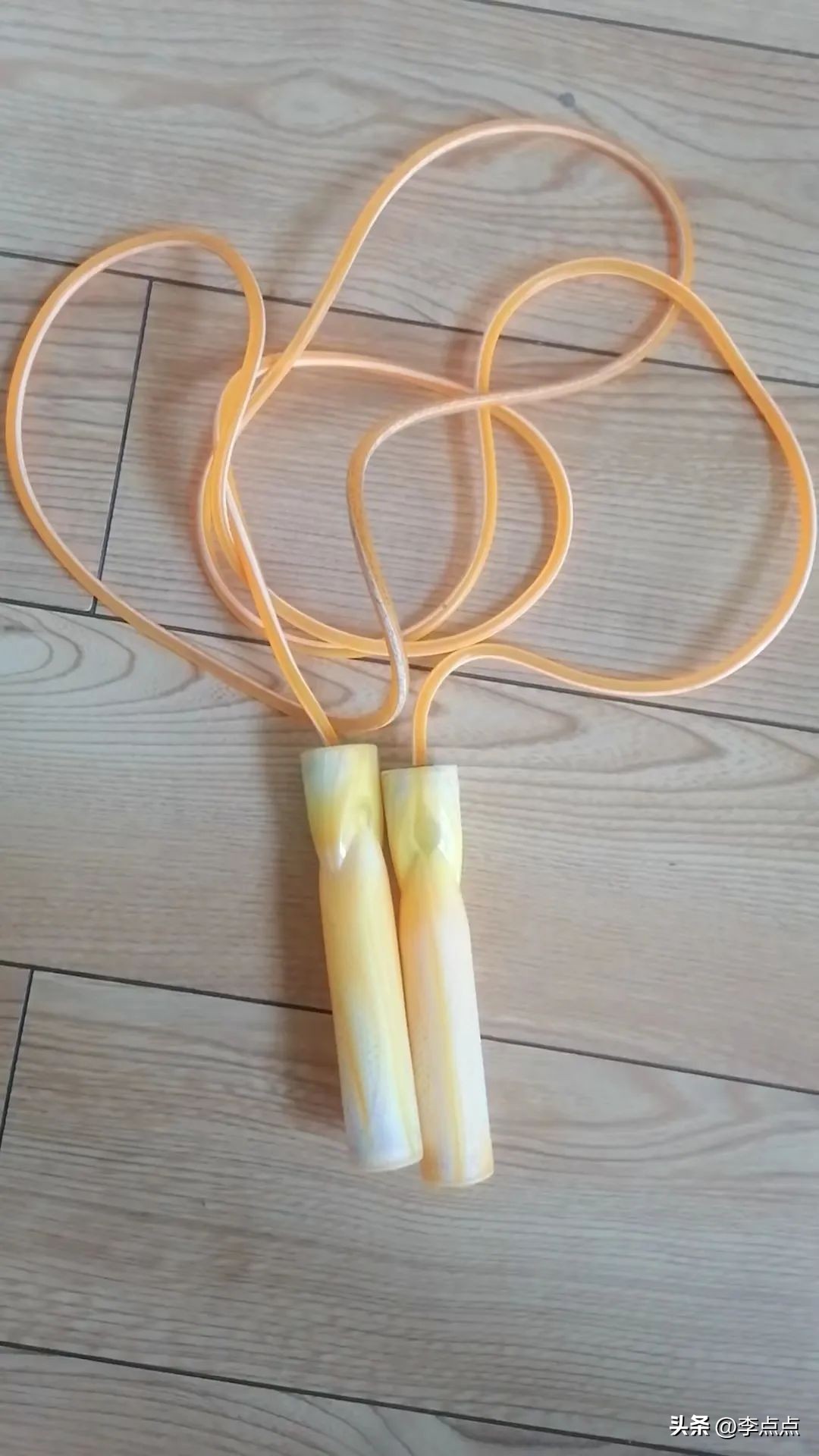 跳绳会让小腿变粗吗_小学跳绳标准及格线_跳绳辅导方法技巧