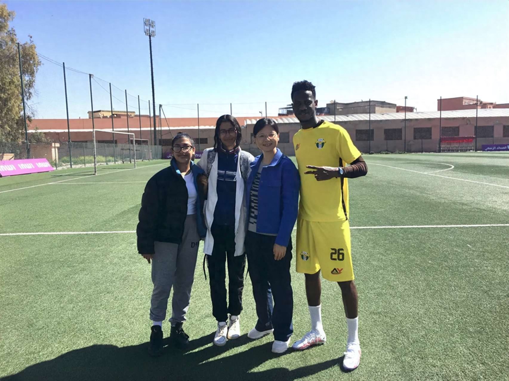 孕妇做瑜珈球有作用吗_孕期运动安全原则_孕期运动益处