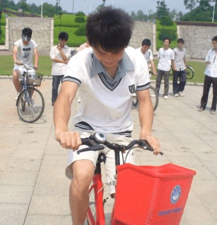 中心趣味运动会活动总结