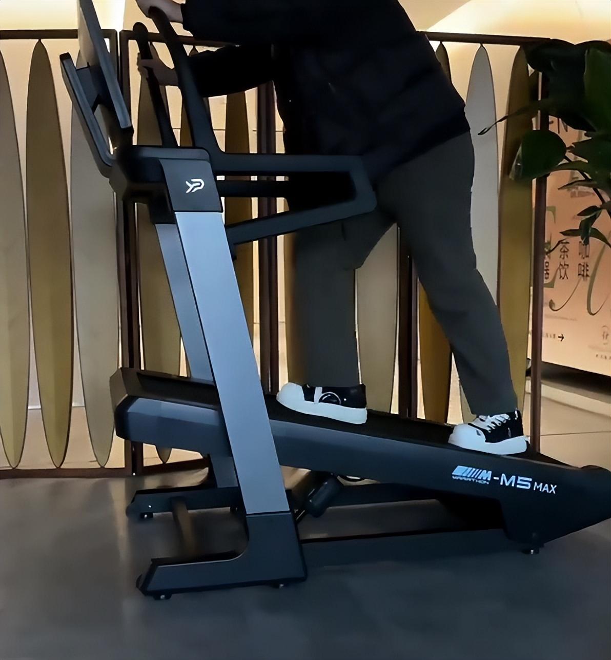 家用跑步机品牌排行榜2025_易跑M5 Ultra评测_什么牌子的跑步机好?