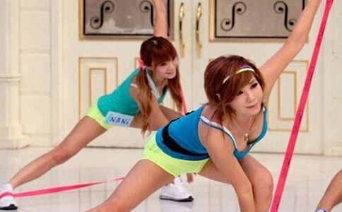 郑多燕健身舞教程_郑多燕减肥舞有用吗_健身操盘视频高清郑多燕