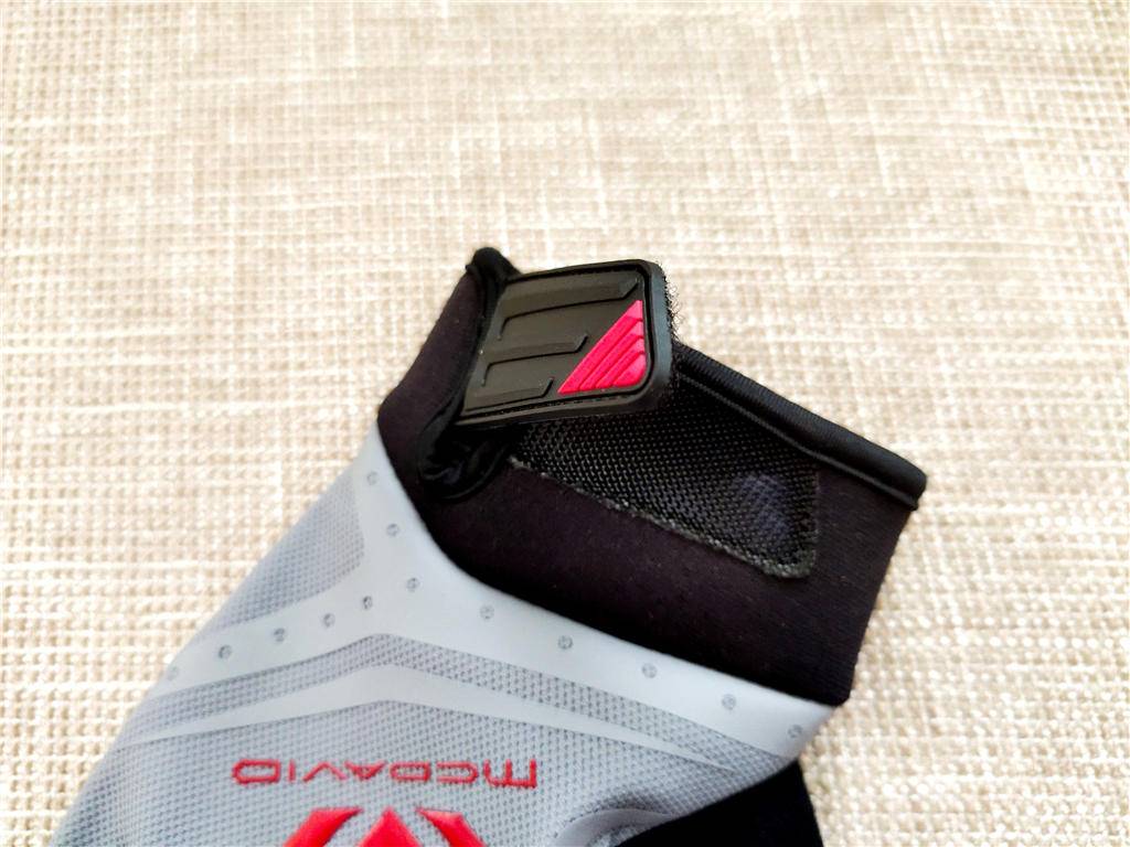 骑行运动手套_迈克达威半指手套_健身手套需要护腕吗