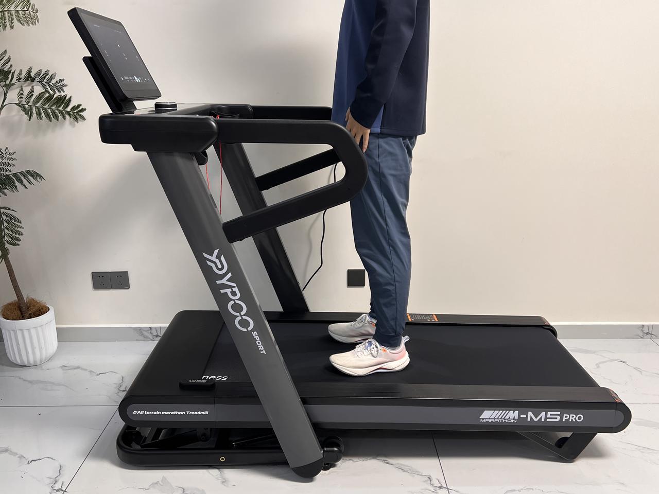 大坡度跑步机选购指南_易跑M5 Pro评测_什么牌子跑步机好