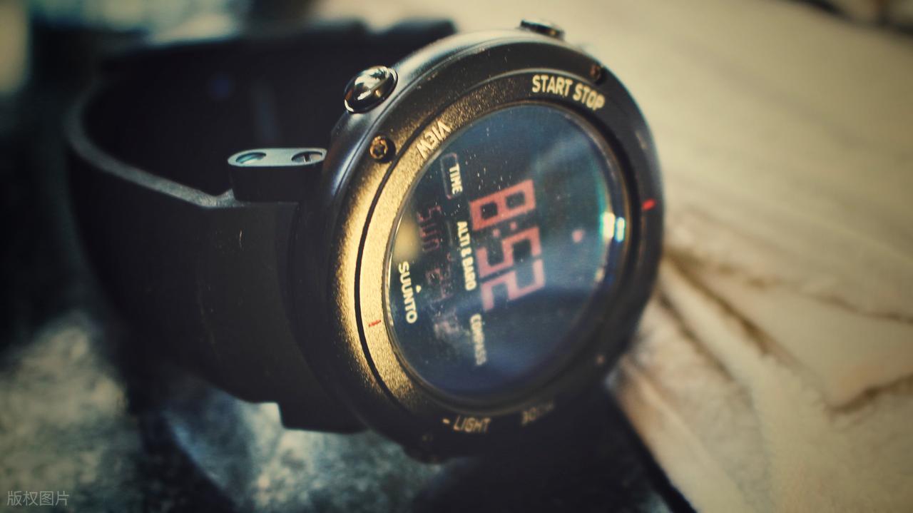 跑步装备清单_跑步必备装备推荐_健身要带手套吗